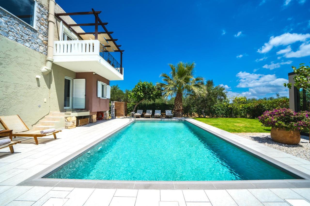 Petronila Luxury Villa With Heated Private Pool Kíssamos Екстериор снимка
