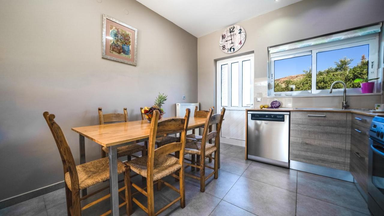 Petronila Luxury Villa With Heated Private Pool Kíssamos Екстериор снимка